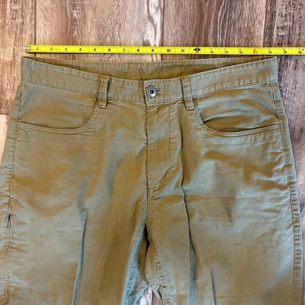 The North Face Five-Pocket Olive Technical Hiking Pants Mens 34 Short